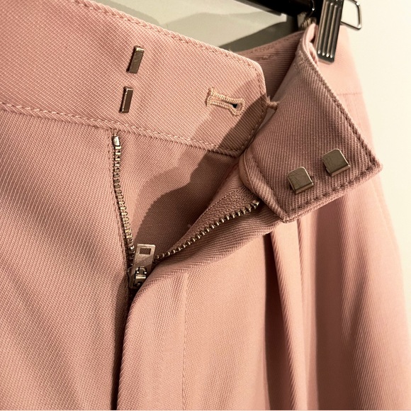 RARE Club Monaco pleated pants in dusty pink - Picture 4 of 5